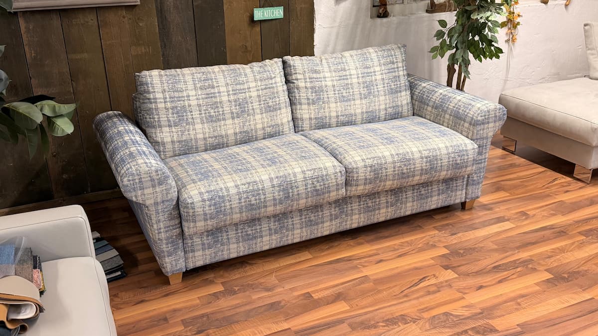 BALI Bettsofa / Schlafsofa mit Tonnentaschenfederkern-Matratze